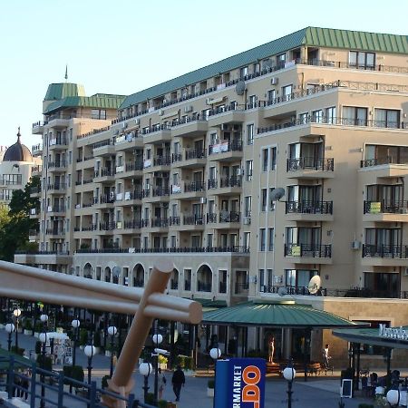 Admiral Apartments غولدن ساندز الغرفة الصورة