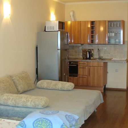 Admiral Apartments غولدن ساندز المظهر الخارجي الصورة