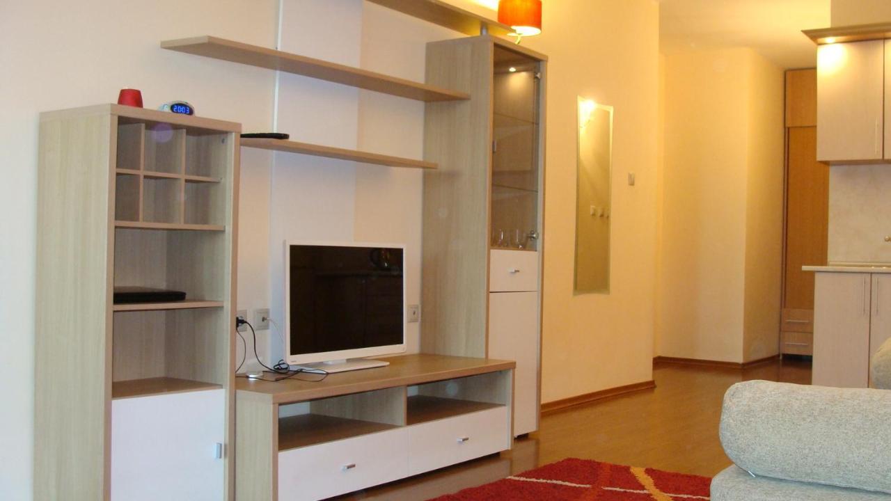 Admiral Apartments غولدن ساندز الغرفة الصورة