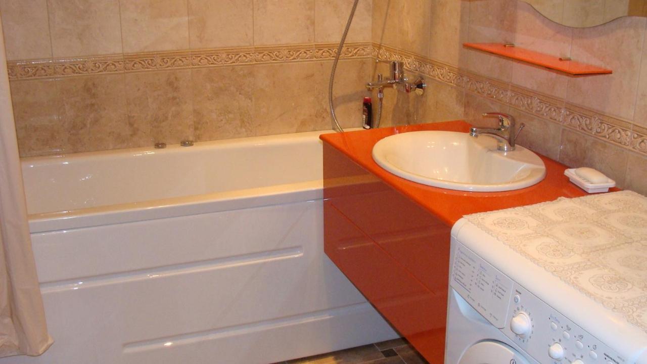 Admiral Apartments غولدن ساندز الغرفة الصورة