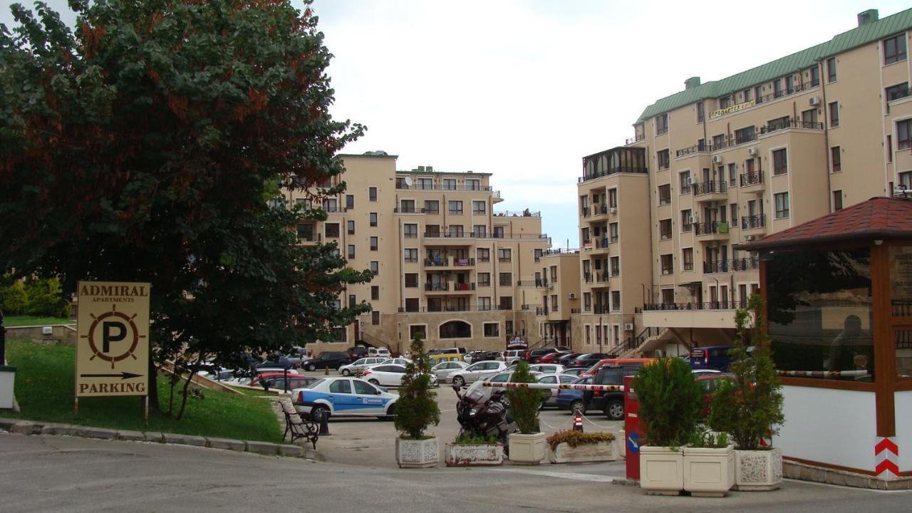 Admiral Apartments غولدن ساندز الغرفة الصورة