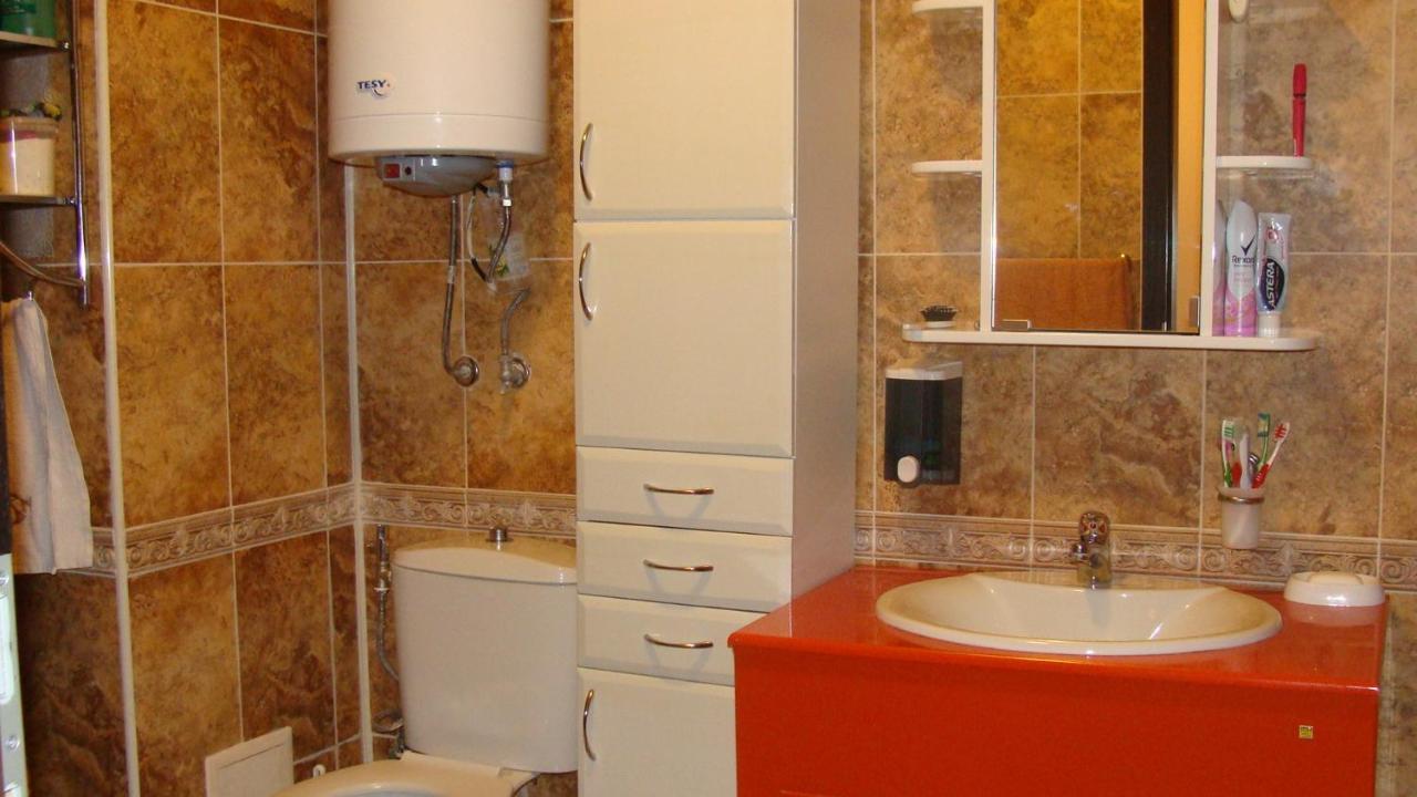 Admiral Apartments غولدن ساندز الغرفة الصورة