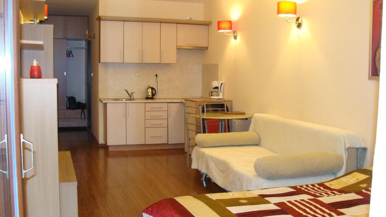 Admiral Apartments غولدن ساندز المظهر الخارجي الصورة