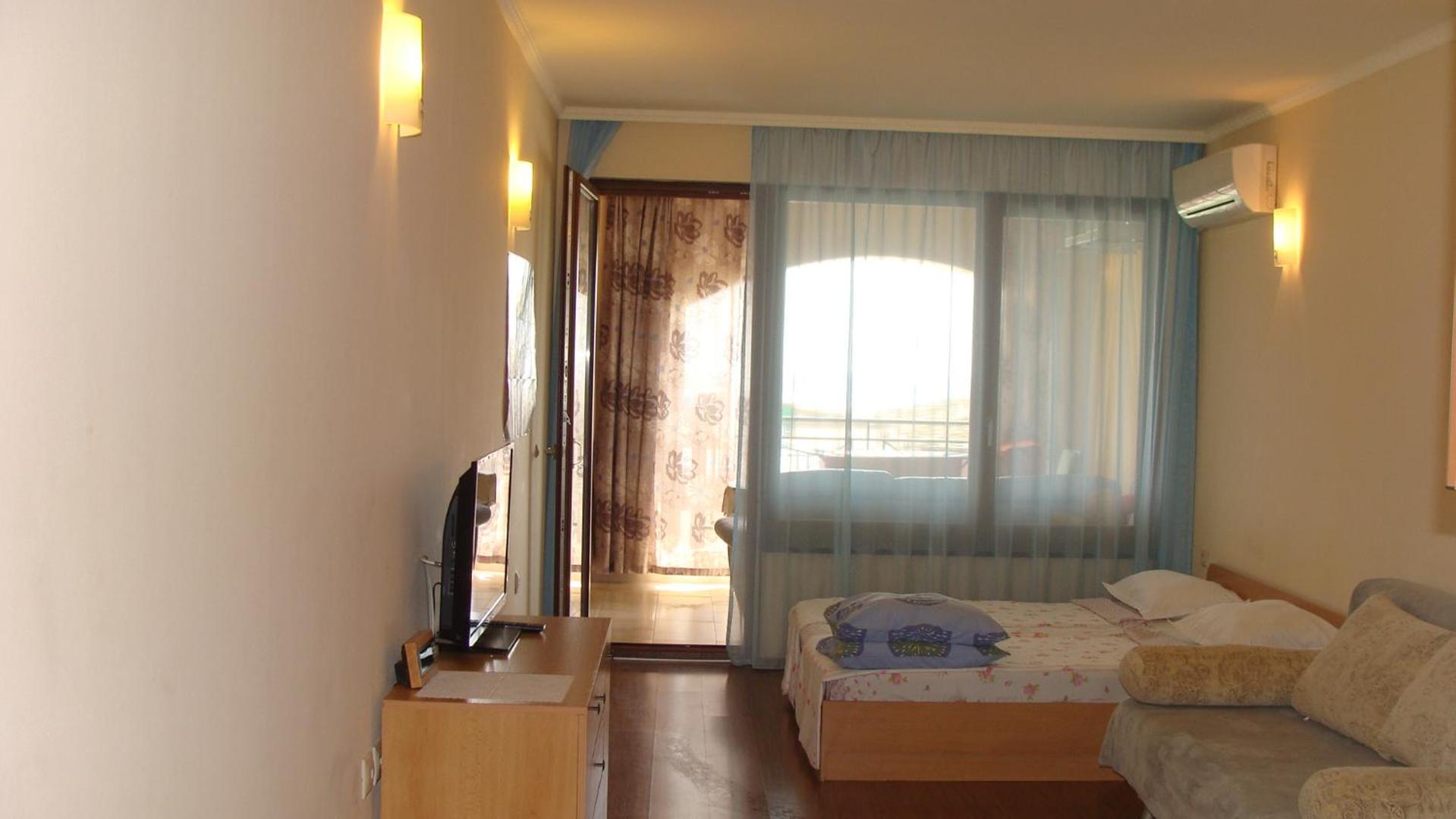 Admiral Apartments غولدن ساندز المظهر الخارجي الصورة